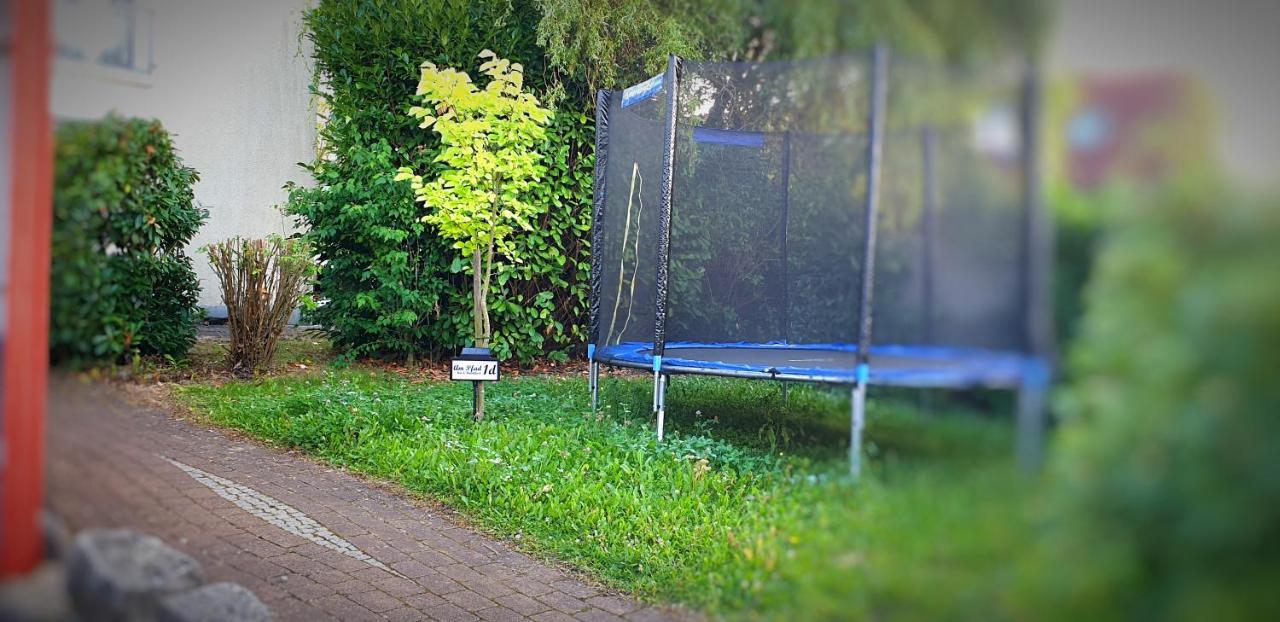 Lichtdurchflutetes Zimmer - Marienberg Waldbuttelbrunn Luaran gambar
