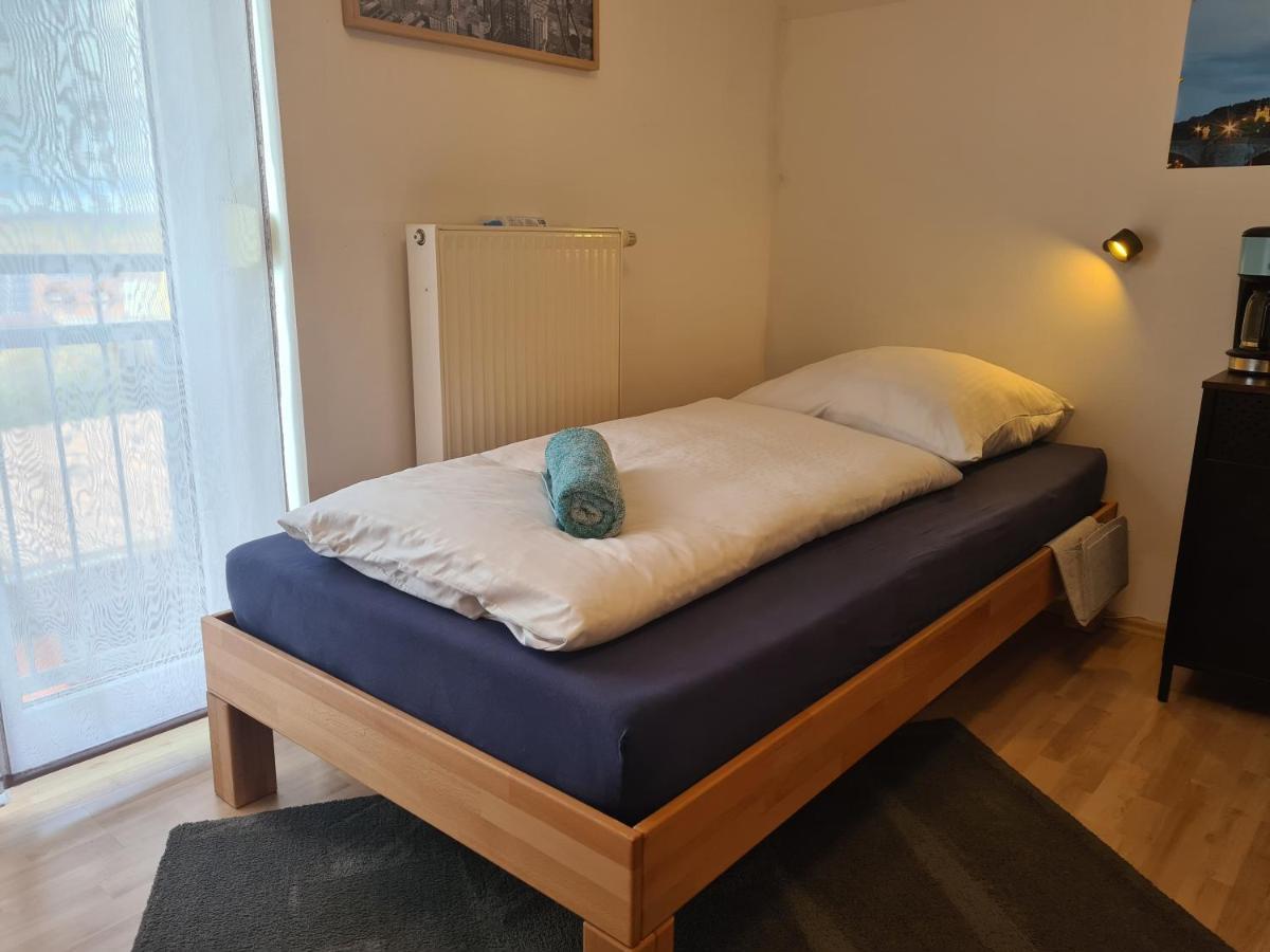 Lichtdurchflutetes Zimmer - Marienberg Waldbuttelbrunn Luaran gambar